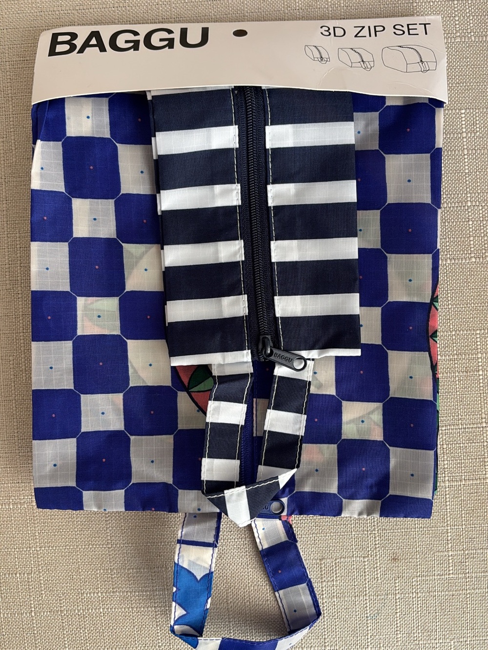 BAGGU Vacation Tiles 3D Zip in Small and Large ONLY - Picture 2 of 2